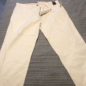 Tommy Bahama white chino pant